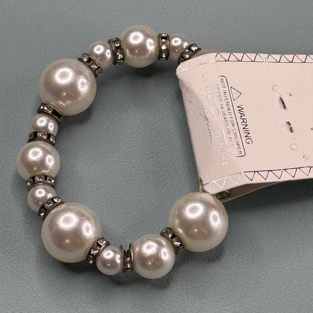 Mint Silver and White Bracelet with Crystal Accents - Picture 3 of 5